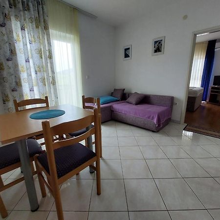 Apartmani Vukovic Kaprije Bagian luar foto