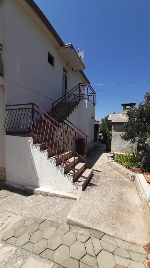 Apartmani Vukovic Kaprije Bagian luar foto