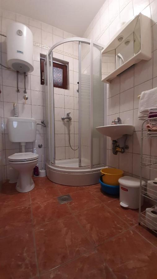 Apartmani Vukovic Kaprije Bagian luar foto