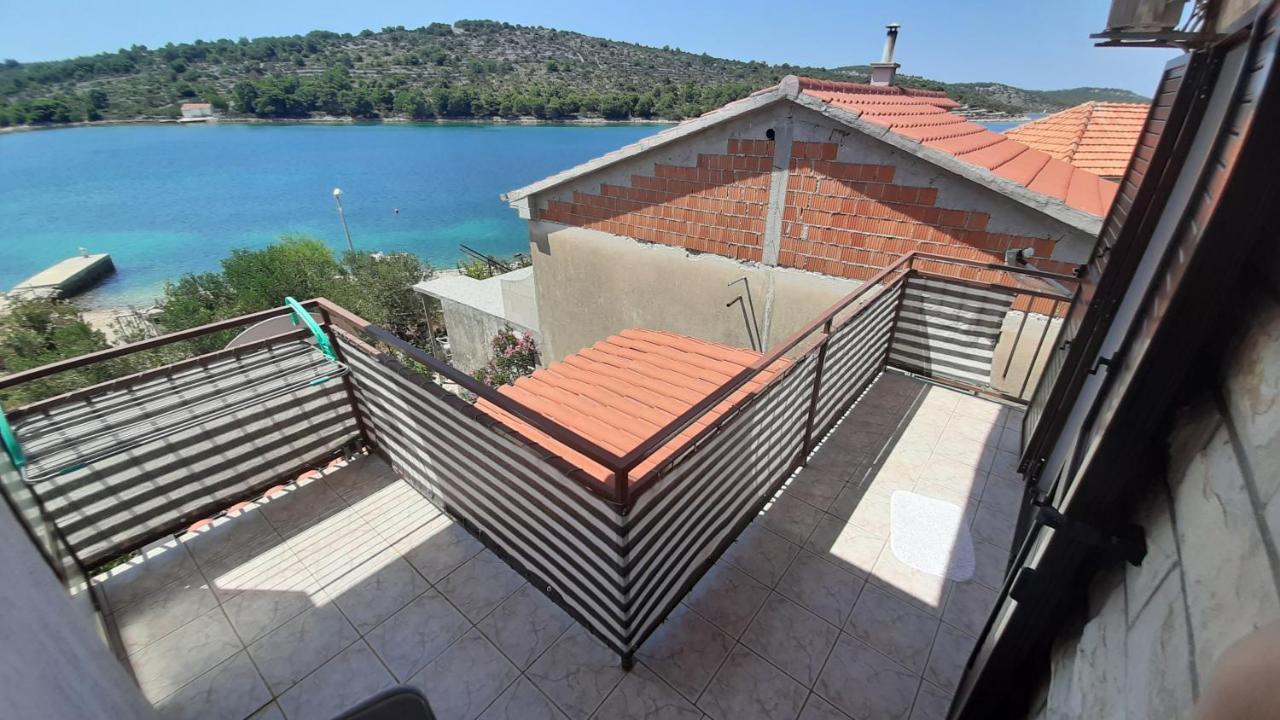Apartmani Vukovic Kaprije Bagian luar foto