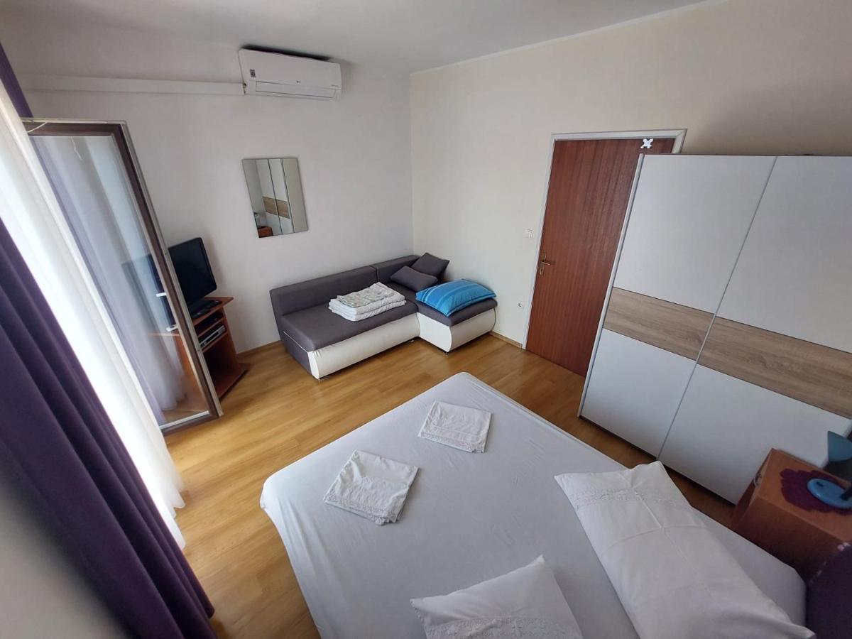 Apartmani Vukovic Kaprije Bagian luar foto