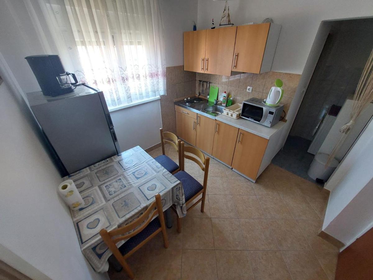 Apartmani Vukovic Kaprije Bagian luar foto