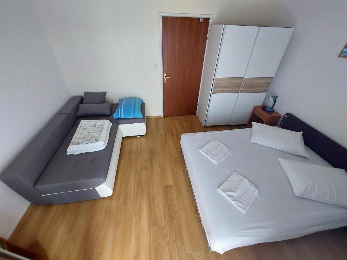 Apartmani Vukovic Kaprije Bagian luar foto